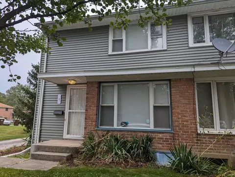 8 Michael Rd, Park Forest, IL 60466 photo 2