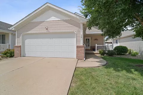 74 Astoria Way, Bloomington, IL 61704