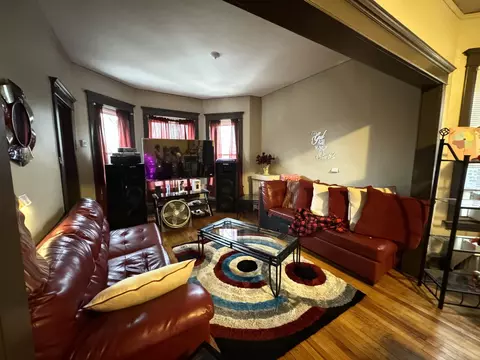 Living - 6240 S Champlain Ave, Chicago, IL 60637 photo 5 of 5