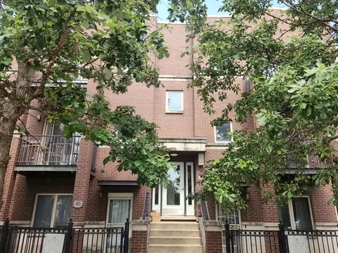 1258 S Blue Island Ave #301, Chicago, IL 60608