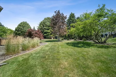 8 Weaver Ct, Bloomington, IL 61704 photo 56