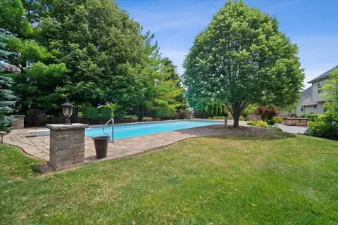 8 Weaver Ct, Bloomington, IL 61704 photo 53