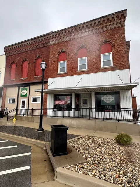 101 S Main St, Sheffield, IL 61361
