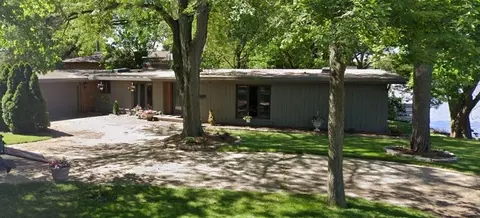 2535 Willow Dr, Decatur, IL 62521