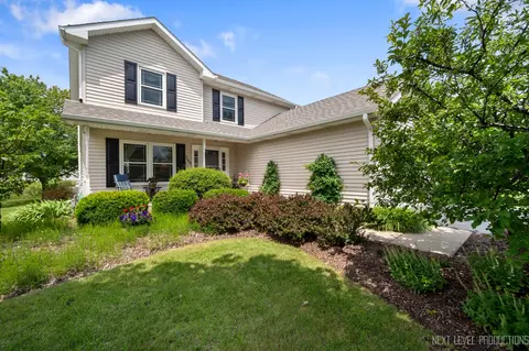 246 Ream Dr, Elburn, IL 60119