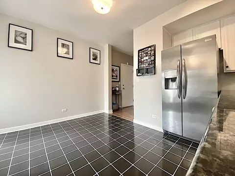 1023 E 46th St #1E, Chicago, IL 60653 photo 6