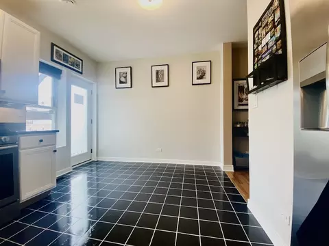 1023 E 46th St #1E, Chicago, IL 60653 photo 12