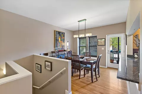 1023 E 46th St #1E, Chicago, IL 60653 photo 15