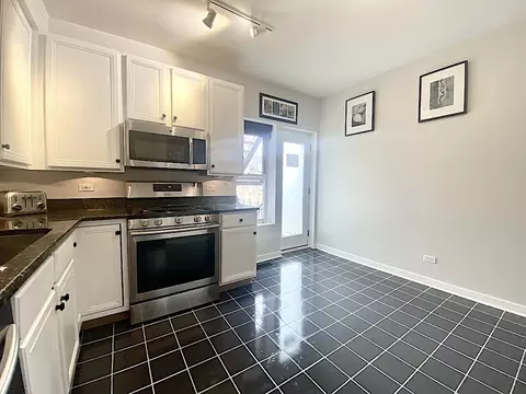 1023 E 46th St #1E, Chicago, IL 60653 photo 8