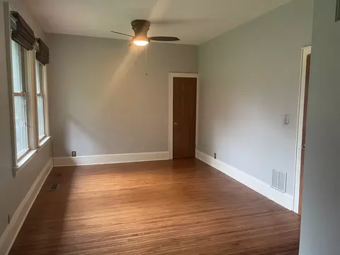 944 Saint John St, Elgin, IL 60120 photo 14