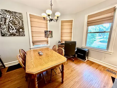 944 Saint John St, Elgin, IL 60120 photo 10