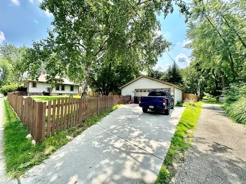 944 Saint John St, Elgin, IL 60120 photo 22