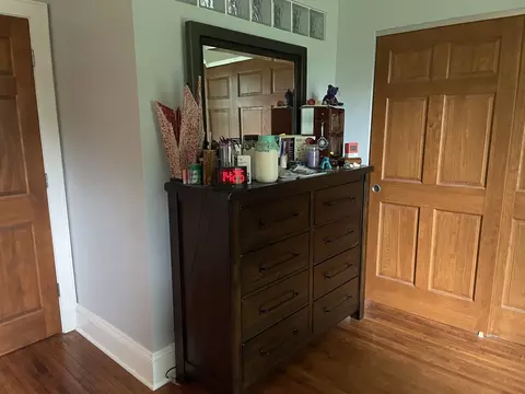 944 Saint John St, Elgin, IL 60120 photo 12