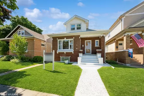 6105 W Patterson Ave, Chicago, IL 60634