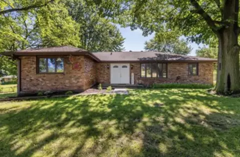 5670 Colleen Ave, Rockford, IL 61109