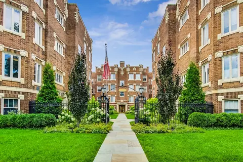 548 Michigan Ave #1, Evanston, IL 60202