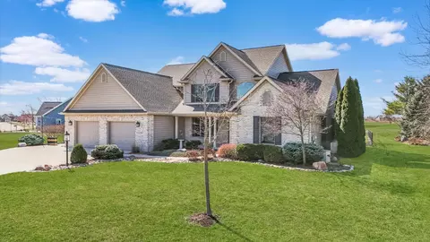2513 S Stone Creek Blvd, Urbana, IL 61802