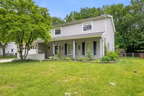 7105 Richmond Ave, Darien, IL 60561