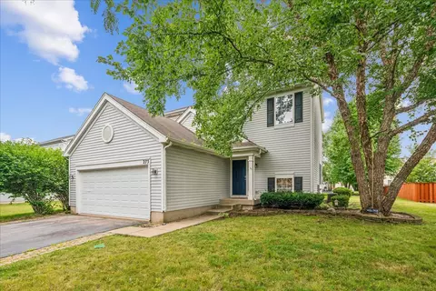275 Aspen Cir, Gilberts, IL 60136