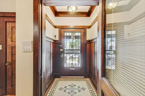 Entry Way - Undisclosed, Chicago, IL 60640 photo 2 of 6