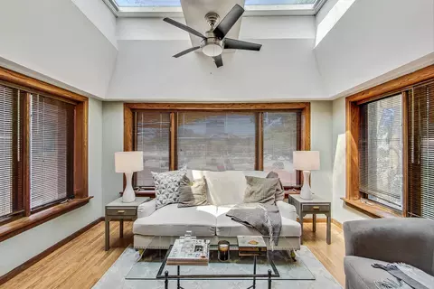 Living - Undisclosed, Chicago, IL 60640 photo 5 of 5