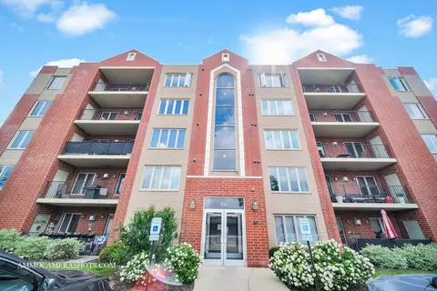 2321 183rd St #404, Homewood, IL 60430