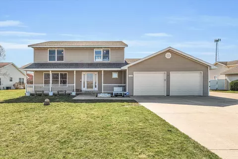 1425 Bluebell Ln, Farmer City, IL 61842