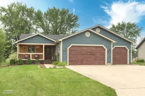 943 Suzy St, Sandwich, IL 60548