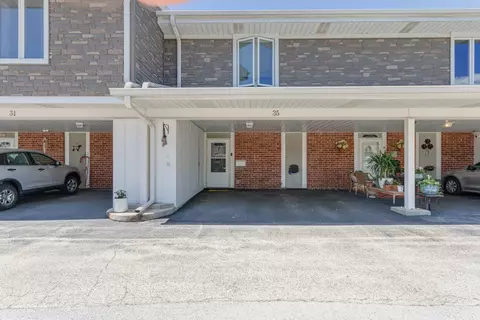 35 Cour Deauville, Palos Hills, IL 60465