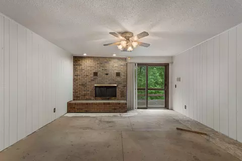 1002 Timberview Ln, Monticello, IL 61856 photo 12