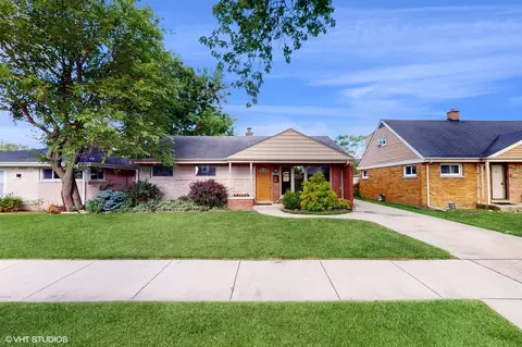 7824 N Harlem Ave, Niles, IL 60714