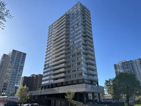 5601 N Sheridan Rd #13D, Chicago, IL 60660