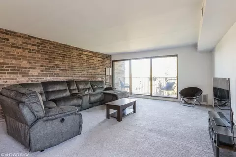 825 Pearson St #5A, Des Plaines, IL 60016 photo 3