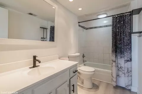 825 Pearson St #5A, Des Plaines, IL 60016 photo 11