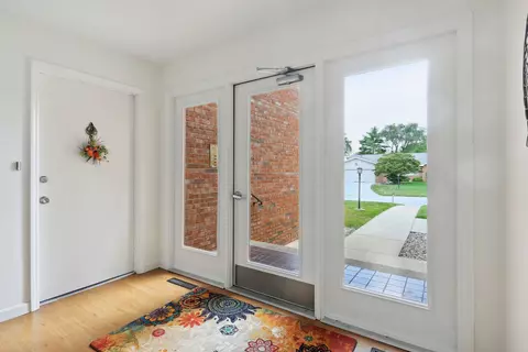 6 Fields E #6, Champaign, IL 61822 photo 4