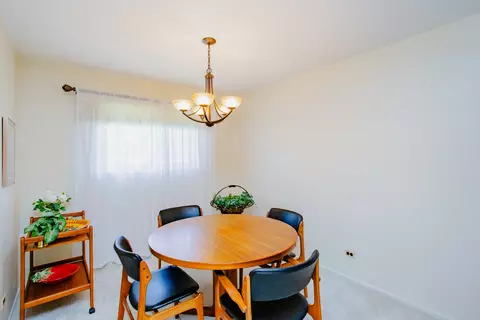 Dining - 330 Lafayette Ln, Hoffman Estates, IL 60169 photo 1 of 2