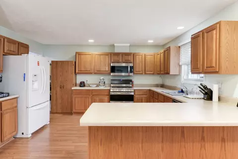 1102 Whitaker St, Normal, IL 61761 photo 9