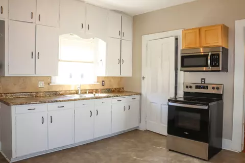 Kitchen - 518 W Main St, Morrison, IL 61270 photo 2 of 2