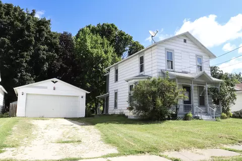 518 W Main St, Morrison, IL 61270