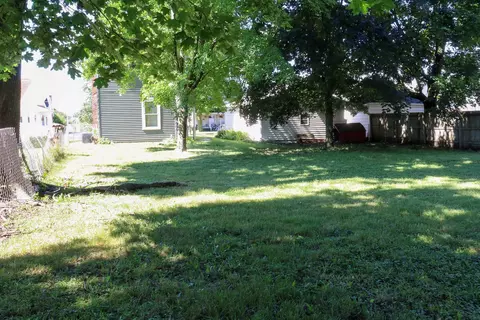 Exterior - 518 W Main St, Morrison, IL 61270 photo 5 of 5