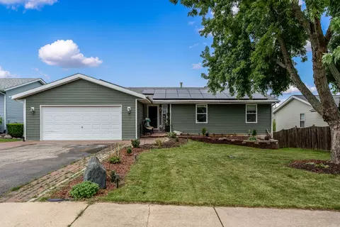 2608 Bainburg Dr, Rockford, IL 61109