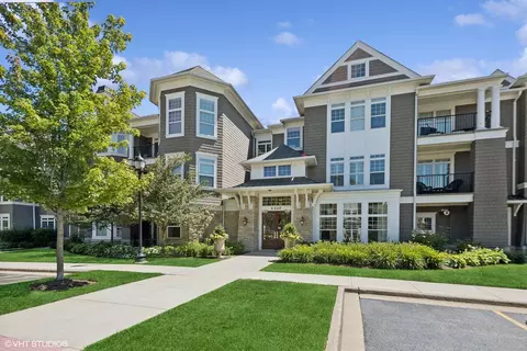 8 E Kennedy Ln #308, Hinsdale, IL 60521