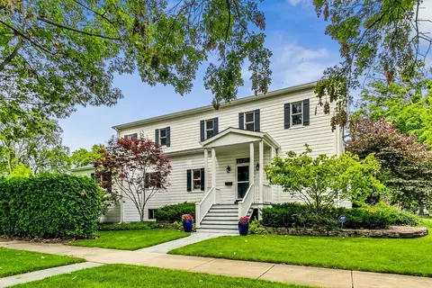1701 Walnut Ave, Wilmette, IL 60091