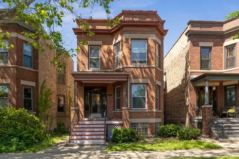 2110 W Cullom Ave, Chicago, IL 60618