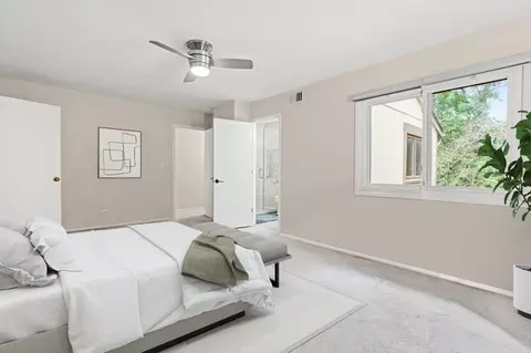Bedroom - 101 Viola Ct, Rolling Meadows, IL 60008 photo 2 of 4