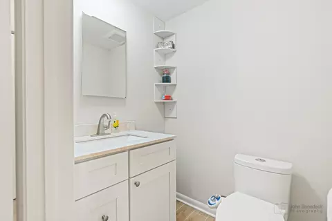 Bath - 101 Viola Ct, Rolling Meadows, IL 60008 photo 1 of 4