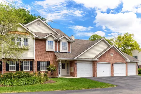 1389 Evergreen Dr #5, Palatine, IL 60074