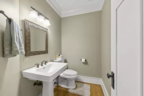 900 E Indiana St, Wheaton, IL 60187 photo 17