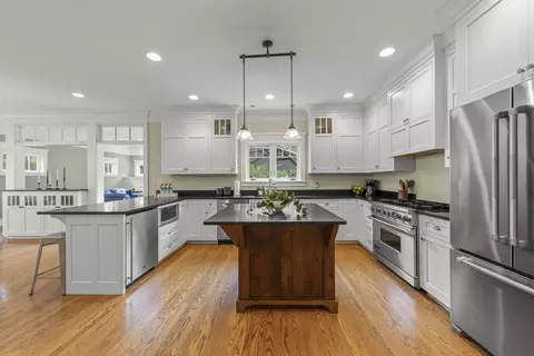 900 E Indiana St, Wheaton, IL 60187 photo 8