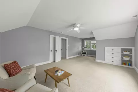 900 E Indiana St, Wheaton, IL 60187 photo 33